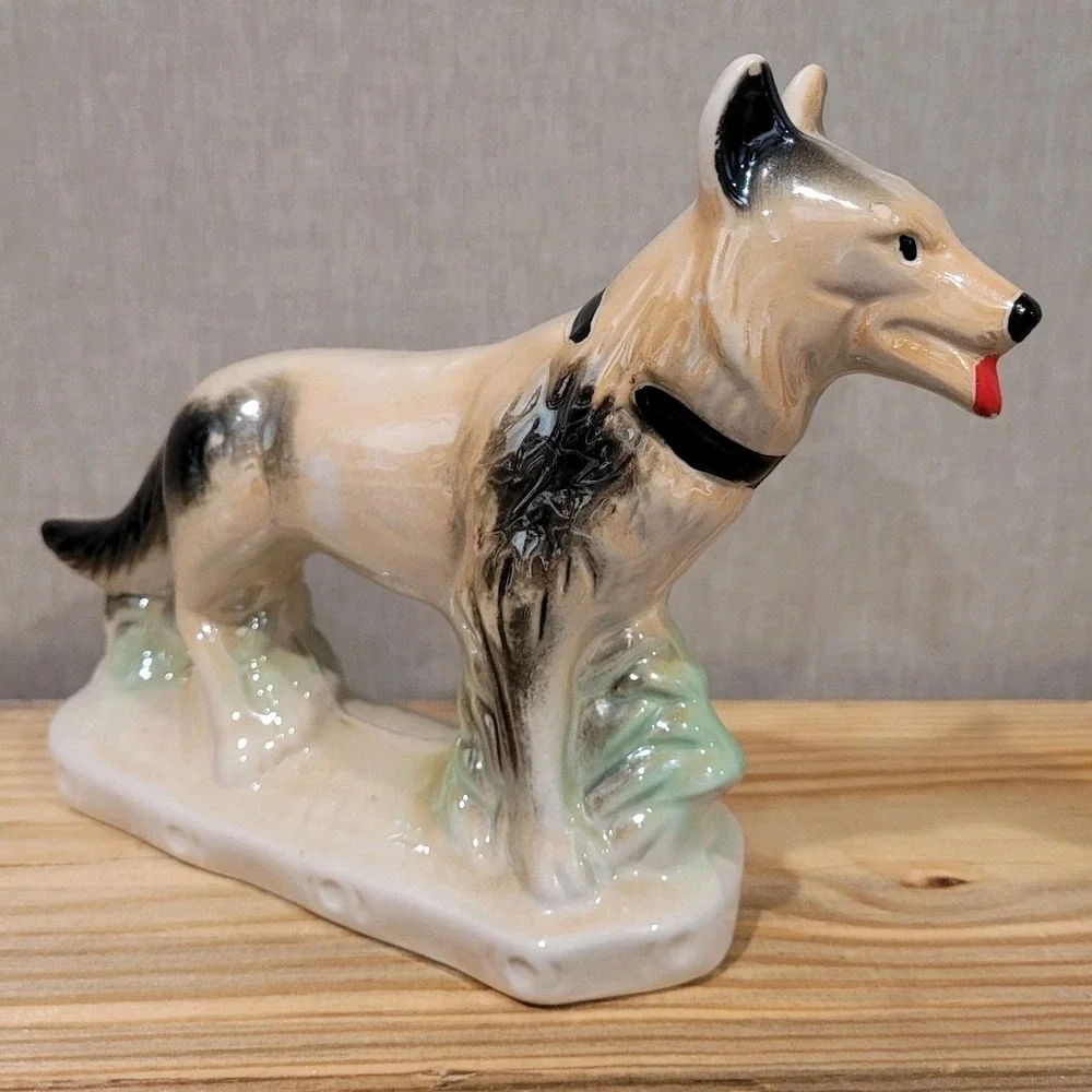 Vintage Handcrafted Collectibles German Shepherd Dog Figurine‎ MCS Brazil Luster